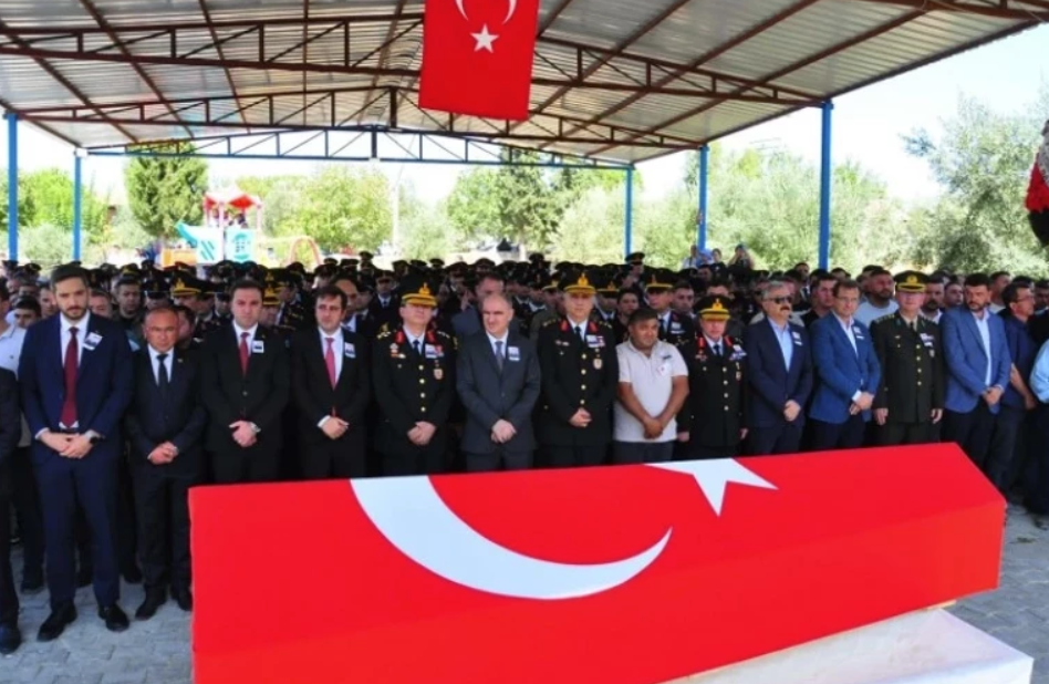 Türkiyədə dünən dəfn edilən şəhidin bu gün oğlu dünyaya gəldi (FOTO)